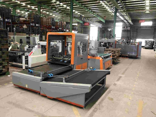 1300mm × 1050mm ঢেউতোলা ফোল্ডার Gluer 380V কার্ডবোর্ড বক্স Gluer CE সার্টিফিকেশন